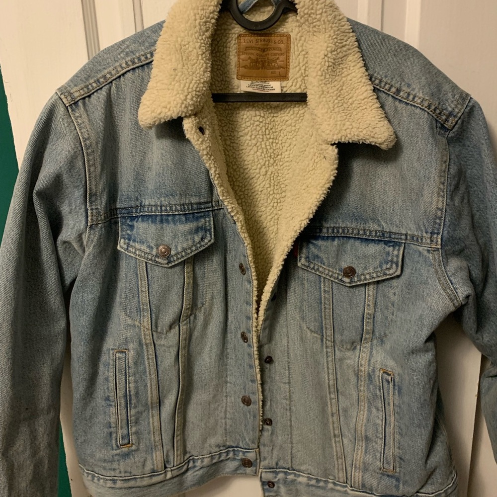 Brand new Levi’s Sherpa jacket in perfect condition